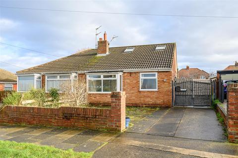 3 bed property, in Sherwood Grove, £270,000
