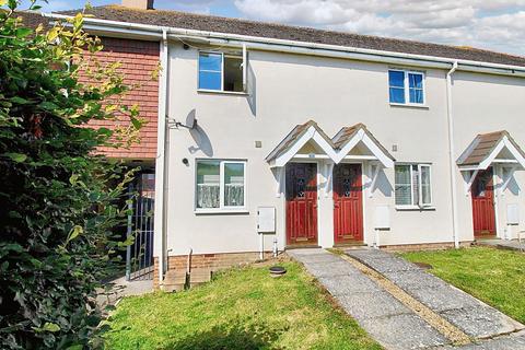 2 bed property, in Beaulieu Drive, £195,000