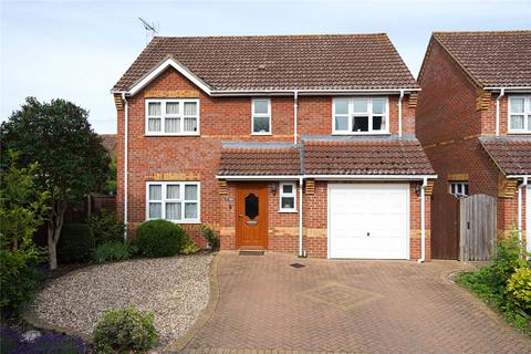 4 bed property, in Jubilee Road, £350,000