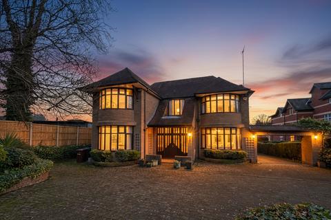 4 bed property, in Sedgley Park Road, £950,000