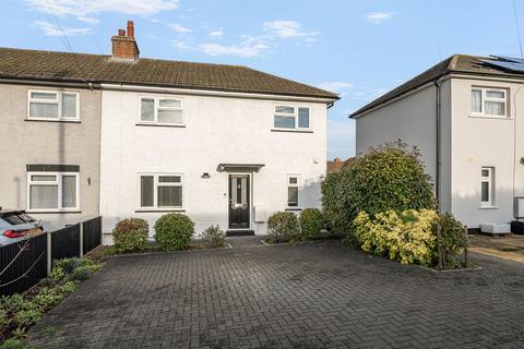 3 bed property, in Fildyke Road, £425,000
