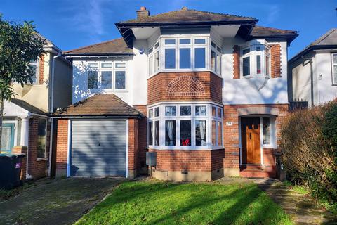 4 bed property, in Bramley Road, £970,000