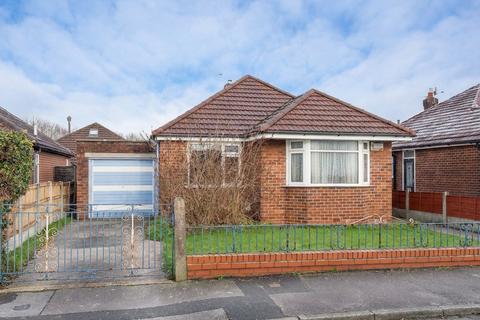 2 bed property, in Buckfast Road, £350,000