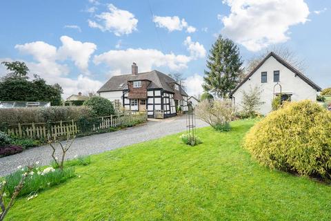 3 bed property, in Boraston, £575,000