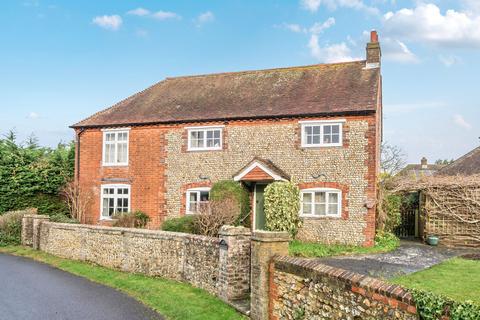 3 bed property, in Chestnut Walk, £575,000
