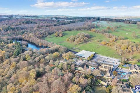 2 bed property, in Farm House and St Ives Equestrian Centre, £1,300,000