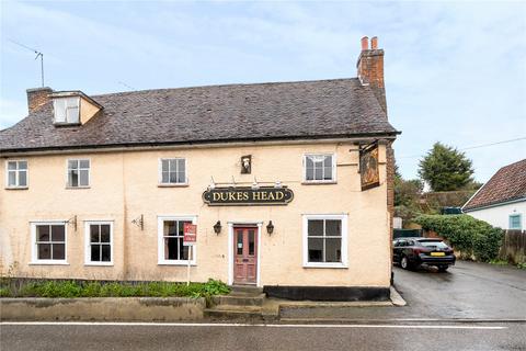 4 bed property, in High Street, £350,000
