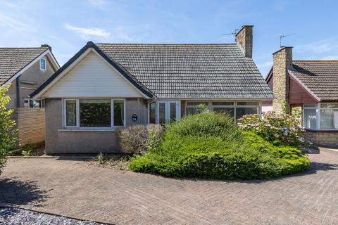 3 bed property, in Minehead Avenue, £400,000