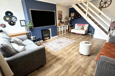 3 bed property, in Westmill Road, £225,000