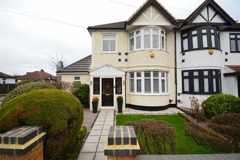 3 bed property, in Roding Lane South, £725,000