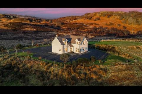 3 bed property, in Colling, £475,000
