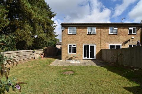 3 bed property, in Wentworth Way, £300,000