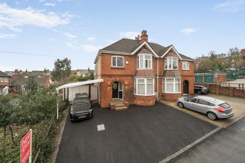 3 bed property, in Hillside, £375,000