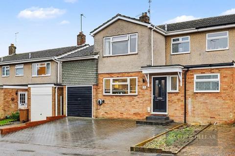 4 bed property, in Monks Walk, £559,000