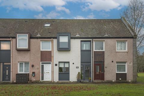 2 bed property, in Mortimer Drive, £108,000