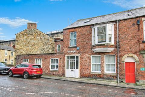 7 bed property, in Sutton Street, £700,000