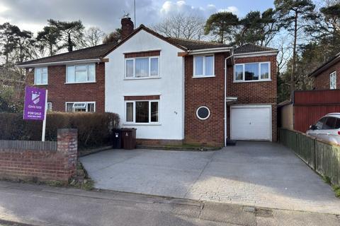 4 bed property, in Nightingale Road, £475,000