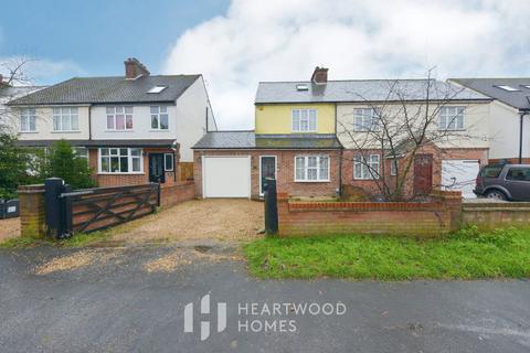 3 bed property, in White Horse Lane, £550,000