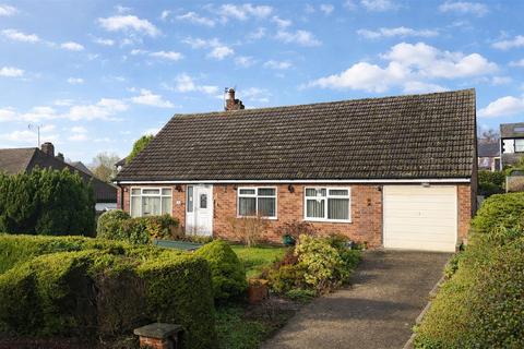 3 bed property, in Laurel Avenue, £375,000