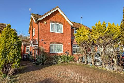 2 bed property, in Furze Close, £450,000