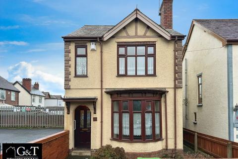 2 bed property, in Beauty Bank, £220,000