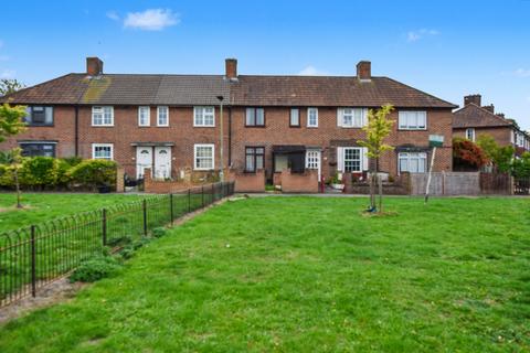 2 bed property, in St. Keverne Road, £325,000