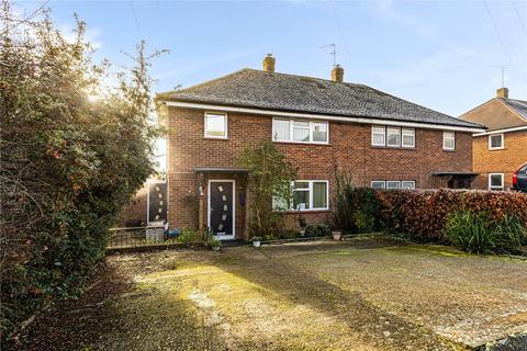 3 bed property, in Oakhill Road, £580,000