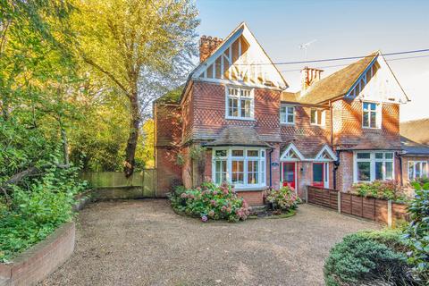4 bed property, in Bates Hill, £1,100,000
