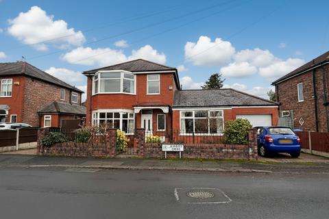 3 bed property, in Ashley Drive, £475,000