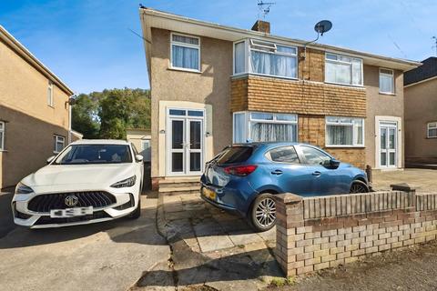 3 bed property, in Milton Road, £310,000