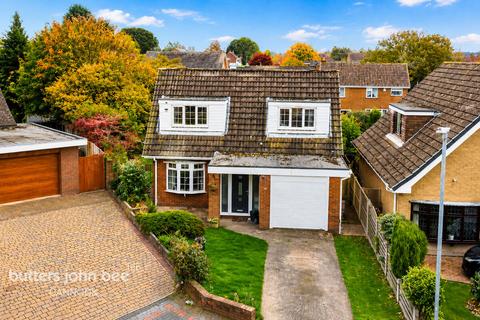 3 bed property, in Dorchester Road, £310,000