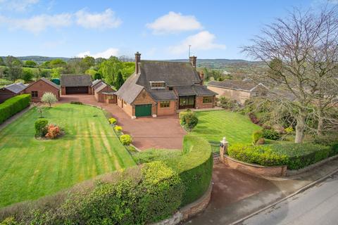 4 bed property, in Mold Road, £800,000
