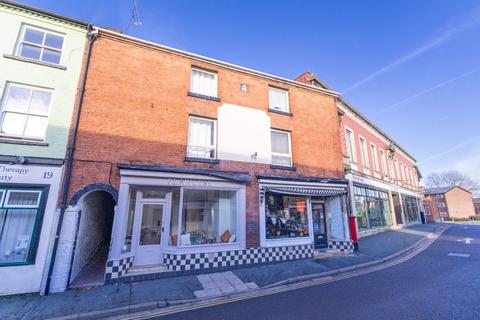 2 bed property, in Beatrice Street, £210,000