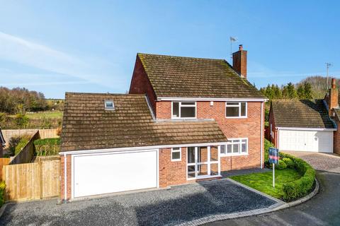 5 bed property, in Butt Furlong, £625,000