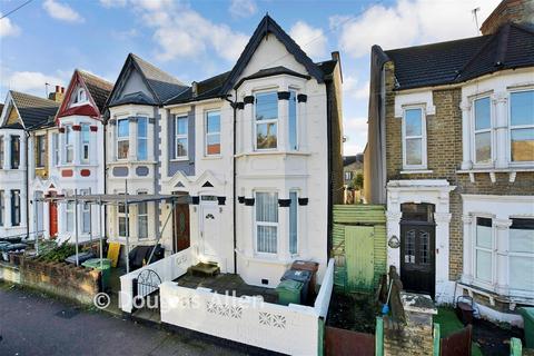 5 bed property, in Calderon Road, £875,000