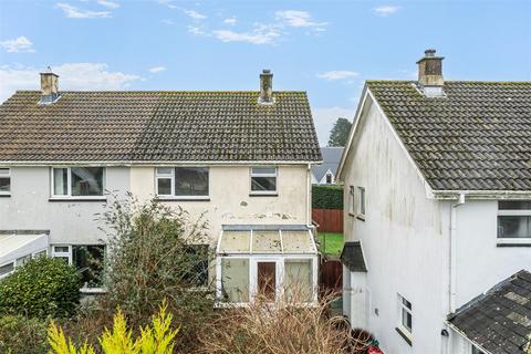 3 bed property, in Richmond Road, £189,995