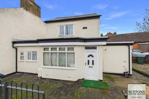 3 bed property, in Sydnall Road, £250,000