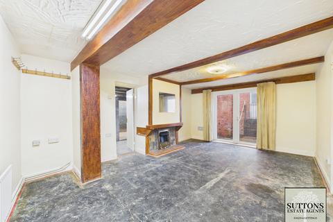 3 bed property, in Sydnall Road, £250,000