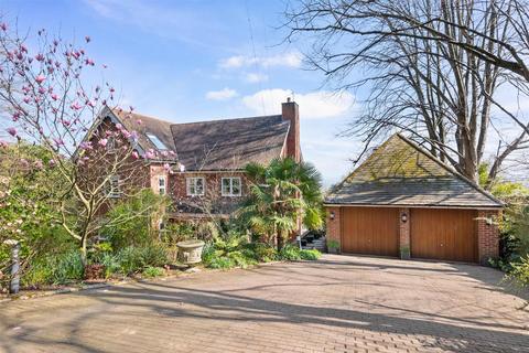 6 bed property, in 223 Wells Road, £1,100,000