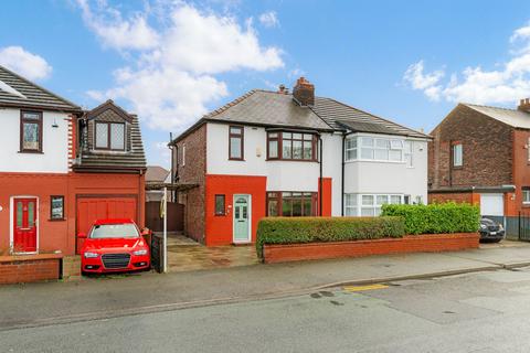 3 bed property, in Peel House Lane, £220,000
