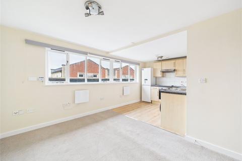 2 bed property, in Midland Mews, £210,000