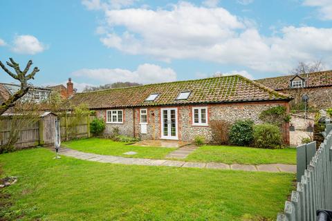 2 bed property, in The Street, £375,000