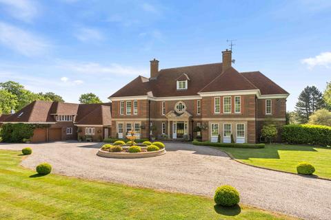 6 bed property, in Beggar Hill, £5,950,000