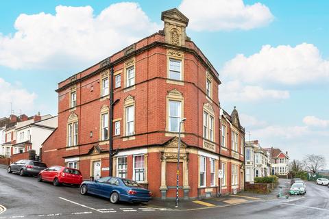 4 bed property, in 32 Station Road, £375,000