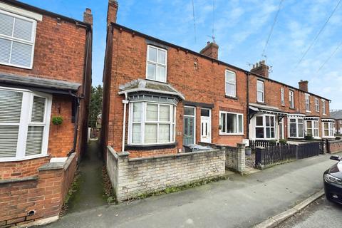 3 bed property, in Webbs Lane, £160,000