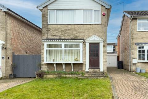 3 bed property, in Cleckheaton, £220,000