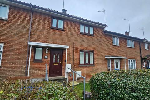 4 bed property, in Broadmead Avenue, £210,000