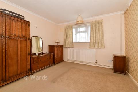 3 bed property, in Palmer Road, £350,000