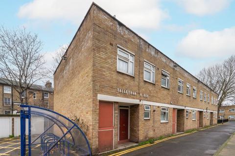 4 bed property, in Lilford Road, £600,000