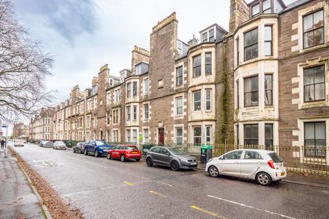 3 bed property, in 8 Gfl Garland Place, £155,000